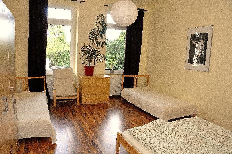 Neustadt-Fewo-Zentral-Guenstig-L6 Dresden Bagian luar foto