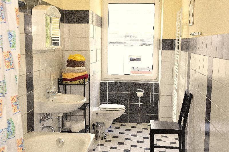 Neustadt-Fewo-Zentral-Guenstig-L6 Dresden Bagian luar foto